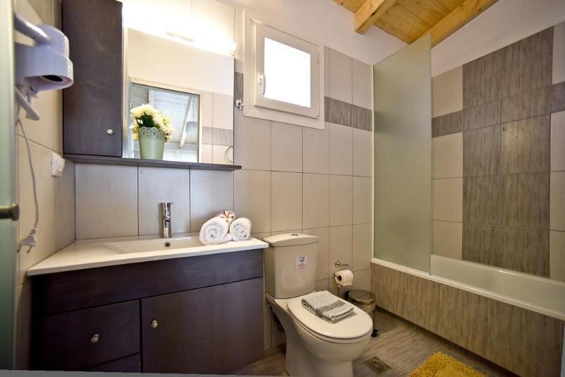 Palapart Gikas Suites And Studios Гоувия Экстерьер фото