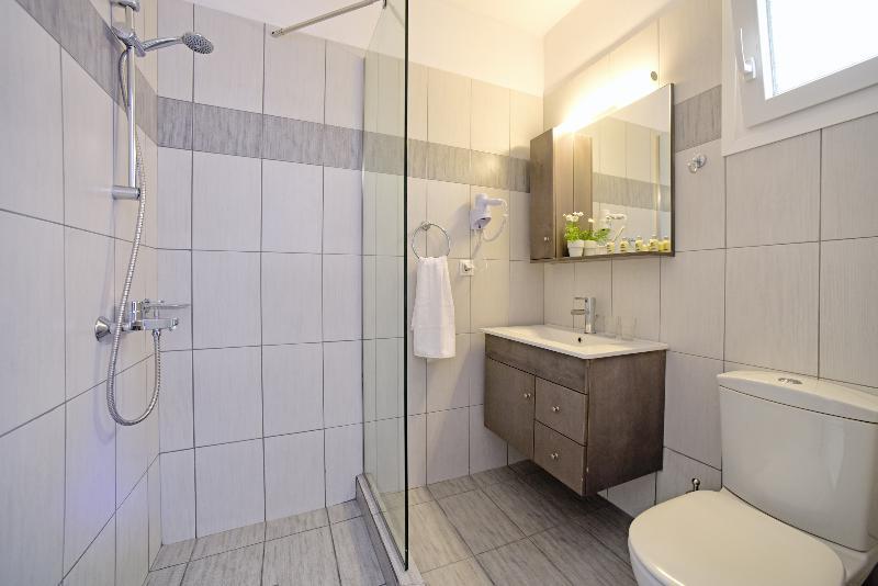 Palapart Gikas Suites And Studios Гоувия Экстерьер фото